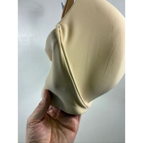 SKIMS NWT T-Shirt Bra in Sand Size 40DDD - Picture 5 of 11